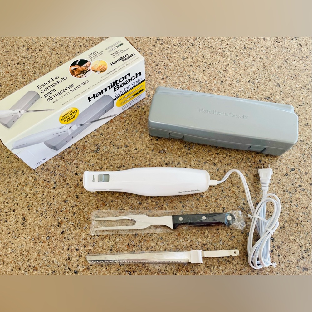 Like New! Lightweight! Electric Knife good for holiday!